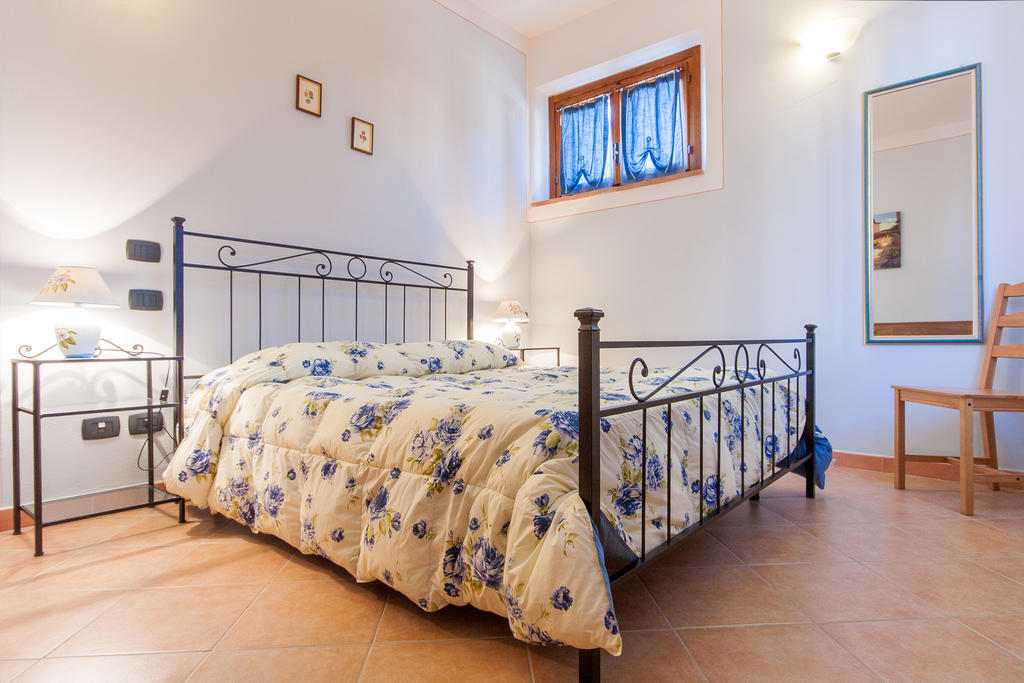Agriturismo Podere Camollia Costalpino Habitación foto